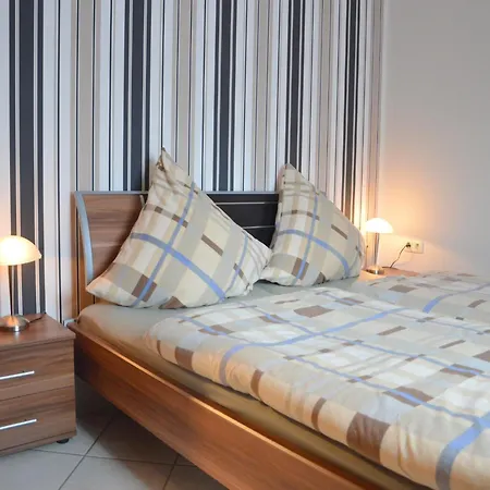 Retreat, Cleaning Included Apartment